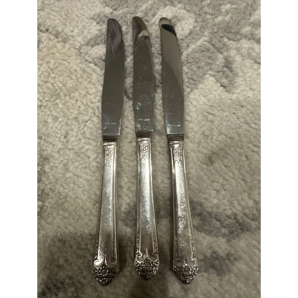 IS Starlight 3‎ Dinner Knives Rogers Bros Vintage Silverplate Flatware Lot A